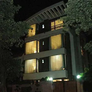 Hotel Dolphinn